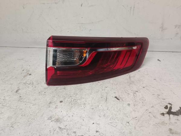 FEU ARRIERE DROIT RENAULT - Vue 1